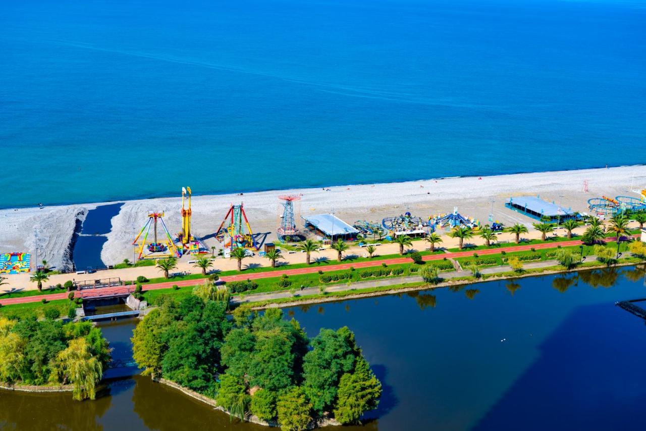 Orbi Sea View Apartment 바투미 외부 사진